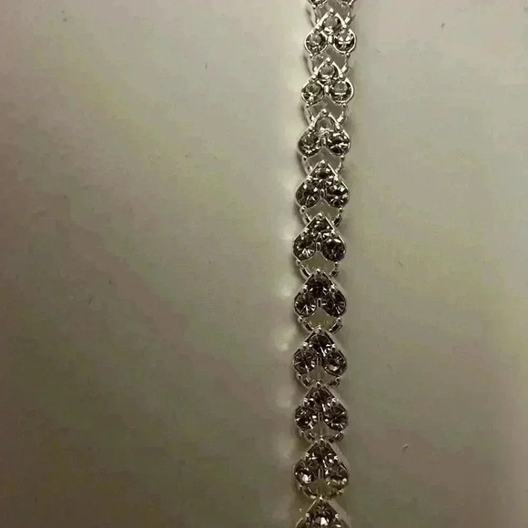 Gorgeous heart rhinestone bracelet with clasp - Picture 7 of 9